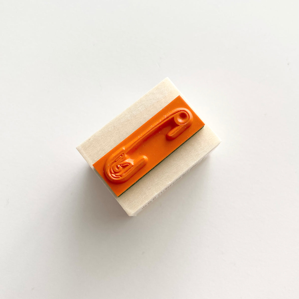 Beverly Stamps - Matsune No Aibou - Safety Pin - Simple Paper