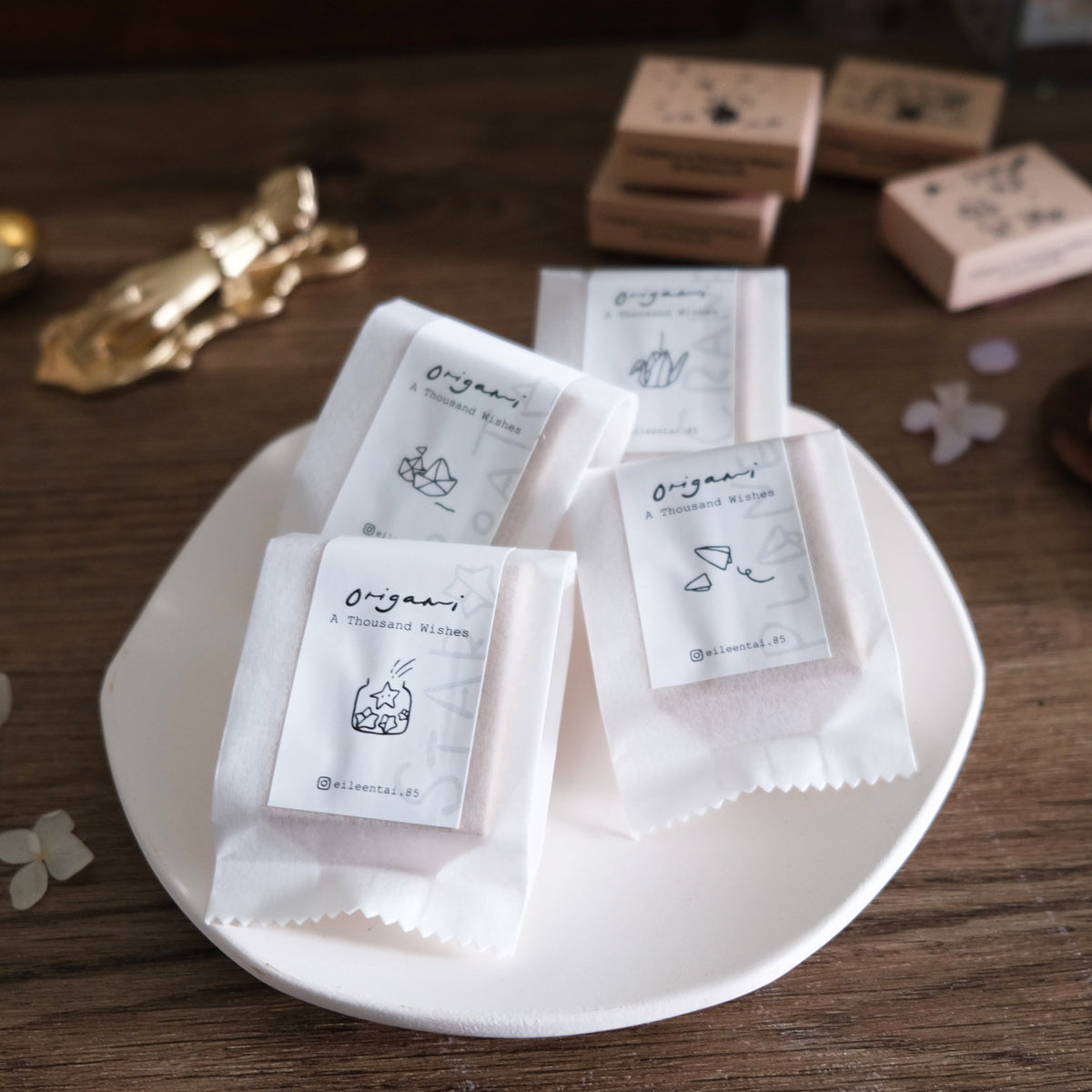 Eileen Tai Rubber Stamps Origami A Thousand Wishes