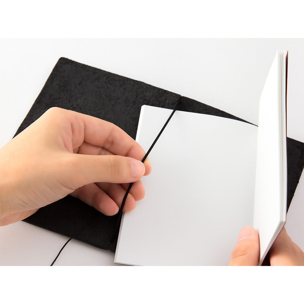 Traveler's Notebook | Passport | Black - Simple Paper 